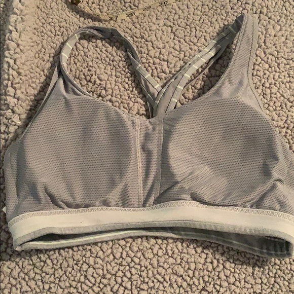 Athleta Striped Trancendence Sports Bra - Picture 9 of 11